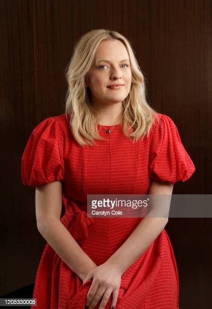 15,045 Elisabeth Moss Photos & High